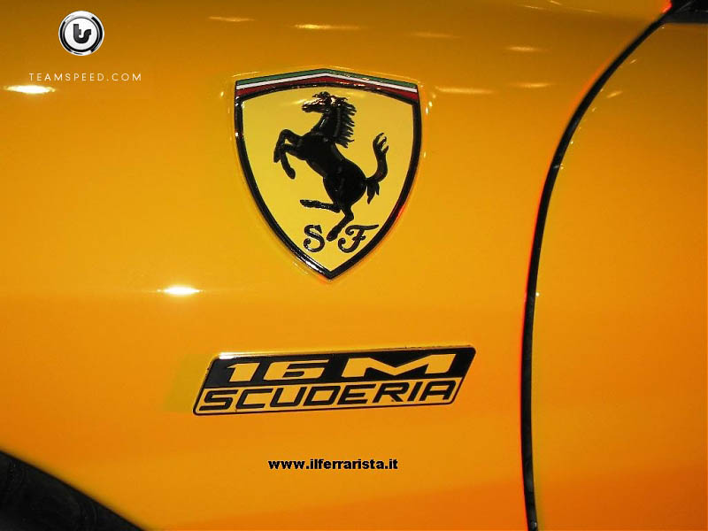 Illustration for article titled Ferrari Scuderia Spider 16M Unveiled Live At Mugello With Stickers, 16 GB Ferrari iPod Touch